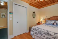 CASA B Soha Mi ADORABLE APARTMENT Steps from beautiful NORTH BEACH sleeps 4