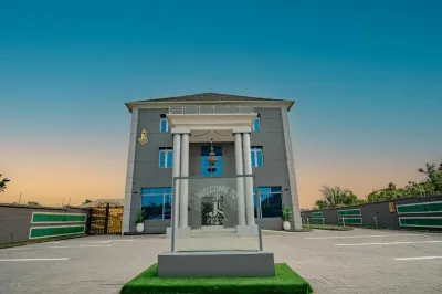 Jahz Empire Suites Hotels near Sangotedo