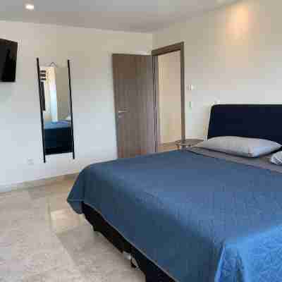 Central 102 Apartments Rooms