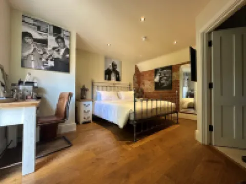 NoTwenty9酒吧和餐廳 酒店