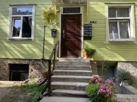 Exquisite 1Br/Ba Apt w/Free Parking in City Center