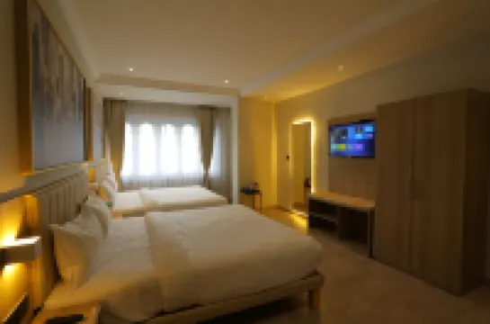 Hotel City Express by Downtown