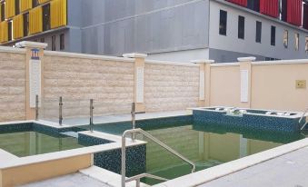 The B Premiere Hotel