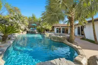 TROPICAL LUXURY OASIS Pool Spa Waterfalls Grotto 8 Bedrooms! - piscina