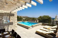 Blue Dream Luxury Villas