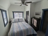 Starry Night Cabin 1-Bedroom with Loft and Mountain Views on US 93