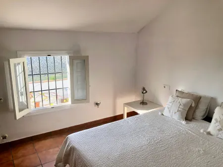 Villa 230m2, 4 modern bathrooms, swimming pool, 80km view, 3 terraces, heating. central Отели рядом с достопримечательностью «Angel Cave»