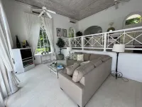 Private fully air-conditioned Villa. Perfect couples getaway!