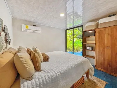 Butterfly Buddha Bungalow in the Playa Negra Jungle Hotels in 