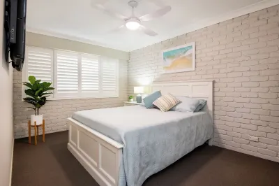 Seadream on Nelson. New Listing.pet Friendly , 300m Stroll to Beach and Cafes Hotels near South Solitary Island