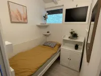 Lake Garda Tignale vacation home bungalow with pool and lake view Hotels in Tignale