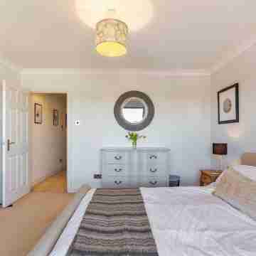 Fowey Cornwall - lovely modern house with balconies and fantastic views Rooms