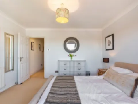 Fowey Cornwall - lovely modern house with balconies and fantastic views 福伊酒店