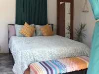 Transhi by Cunuc'i Cristi, we are completely off-the-grid, ground with nature! Hotels in Savaneta