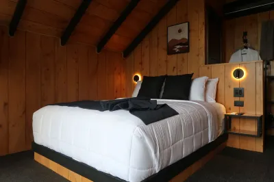3 identical units of cozy cabins near La Fortuna with AC, 3 hot tubs, pool, WiFi
