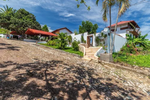 Buen Tiempo Guayabitos    4 a 18 personas