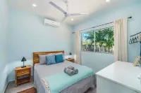 2BR - 2BTH Beach House w/ Pool Hotels in Los Pargos