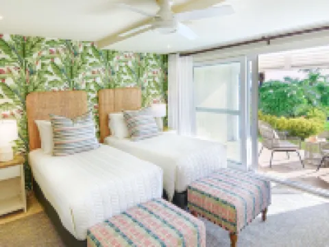 2BR/2BA Ground Floor Apartment pool/garden view #5 Hotels in Governor's Harbour