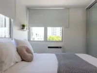 Bright and Sunny 2-bedroom apartment with free parking in the heart of Condado.