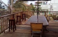 Seculuded beachfront home, outdoor showers, rooftop deck, 360 island view