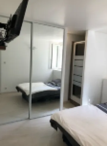 Small haven of peace 250m from the beach of carry le rouet