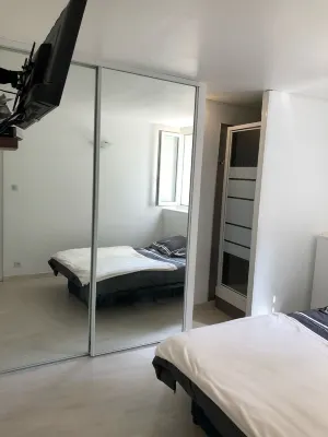 Small haven of peace 250m from the beach of carry le rouet Hotels near Marine Park Blue Coast