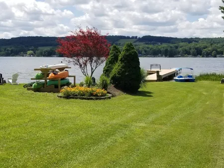 Book for summer fun at Eagles Cove on Lamoka !! Lake steps away
