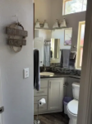 PEACEFUL, QUITE, COMFORTABLE UNIQUE GET AWAY FROM THE HEAT!!!