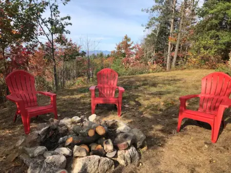 Amazing Lake & Mountain views Gunstock Ski Chalet.