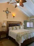 4bd 4.5 baths House and two private apartments. Beautiful views! Self check in!
