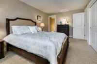 Downtown Condo - Walk to Parks, Restaurants, Nightlife, and work. Hotels near Idaho State Capitol