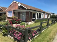 Cozy 2 Bedrooms Lavender Garden House at Oamaru, sweet as home!