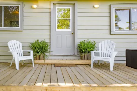 Beautifully maintained cottage in the heart of port carling