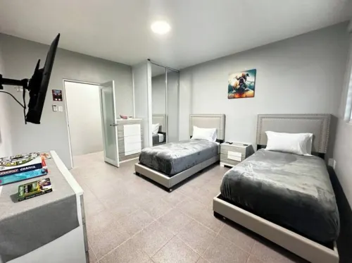 Revolutionary Escape! 3-Bd Lolita Lebron, 4 Mins to Beach with Backup Generator! Hotels in Aguadilla