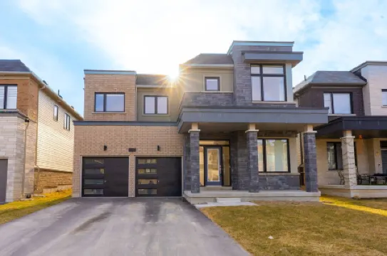 Lakeside Modern House 4BR - Steps to the lake