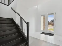 Luxury 5BR London Escape: Perfect for Families & Groups!