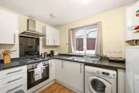 LT Properties Lovely Studio Apartment