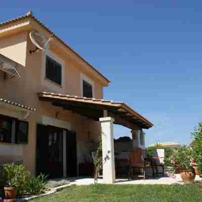 Majorcan style private house with 3 bedrooms, 2 bathrooms, 3 terraces, pool, BBQ Hotel Exterior