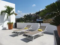 SPECTACULAR OCEAN VIEWS & ONLY STEPS FROM THE BEACH