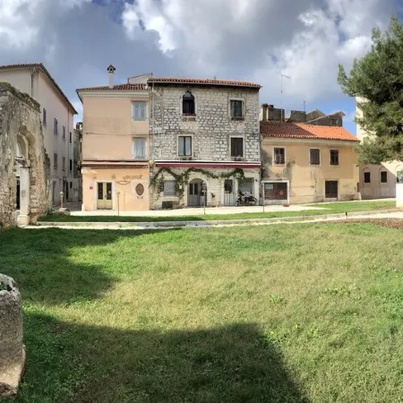 Very Nice Detached Country House Topaz Near Porec, Climate, 5 Min. to the Sea