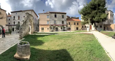 Beautiful country house TOPAZ Porec/Dracevac, air conditioning 5 min. to the sea Отели в г. Пореч