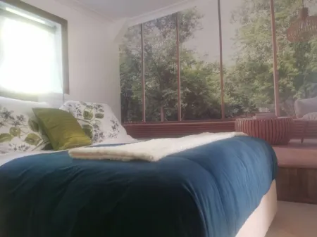 Make memories in this artists quarters.Blue mosaic place - start to explore HB. Отели в г. Уэймарама