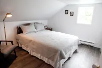 Magnificent cottage on Île d'Orléans Hotels in L'Ile-d'Orleans