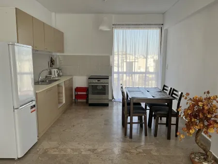 Kali -Thea Spacious 2 BR Penthouse, City View Отели в г. Калифея