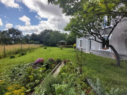 Maison en Campagne à 3 km de la Plage Hotels in Plobannalec-Lesconil