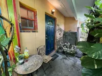 Secluded Bungalow Oasis & Sanctuary garden between Miami & Keys