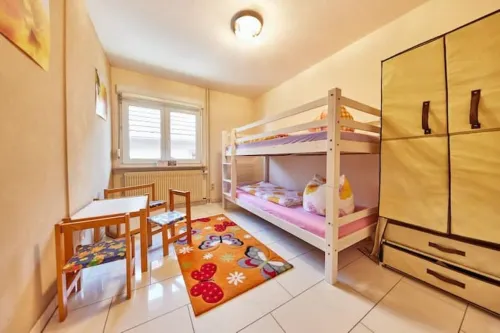 Your holiday happiness - perfect for 6-10 guests