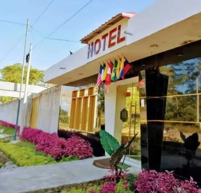 Embassy Suites Hotel Hôtels à : 