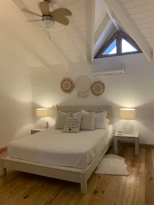 Tropical Private Condo in Playa Bonita! 3 min walk to beach.