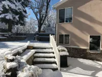 Utah Large Ski Home on access road to Alta / Snowbird- on ski bus route